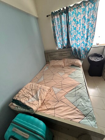 रेसिडेंशियल फ्लैट वर्ग फुट फॉर रेंट इन हडापसर पुणे  7808540