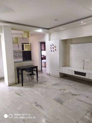 Living Room in 2 BHK Apartment at Vashi Plaza, Vashi Sector 17 – for Rent