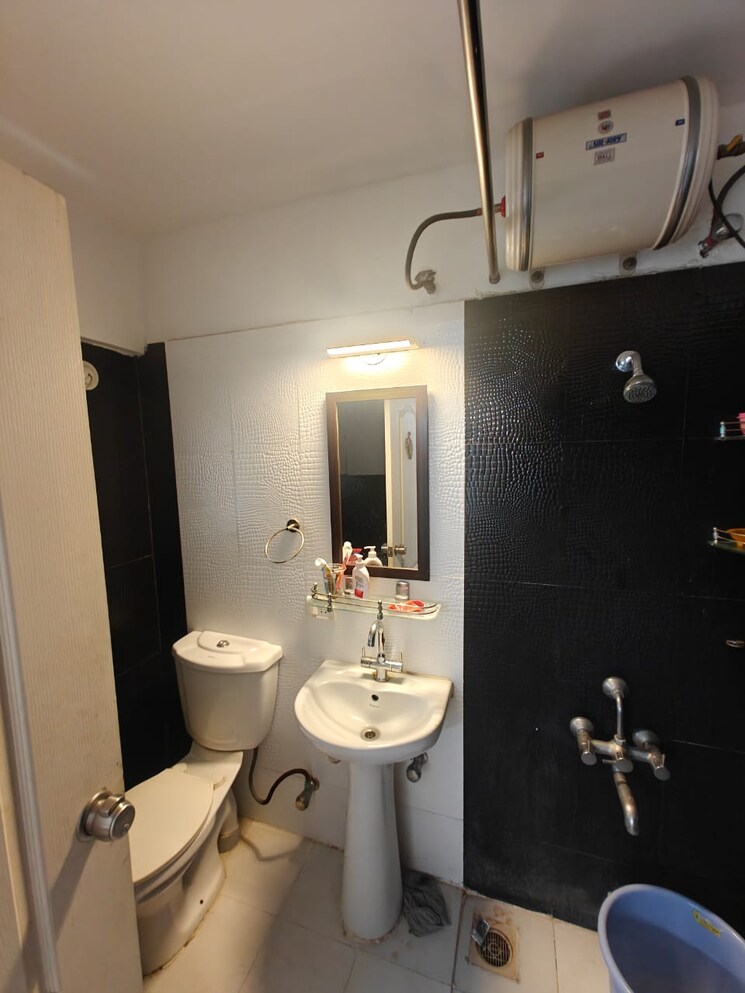 Bathroom, raviraj-park-island 2 Bedroom 1020 Sq.Ft. Apartment In Yerawada Pune 7808734