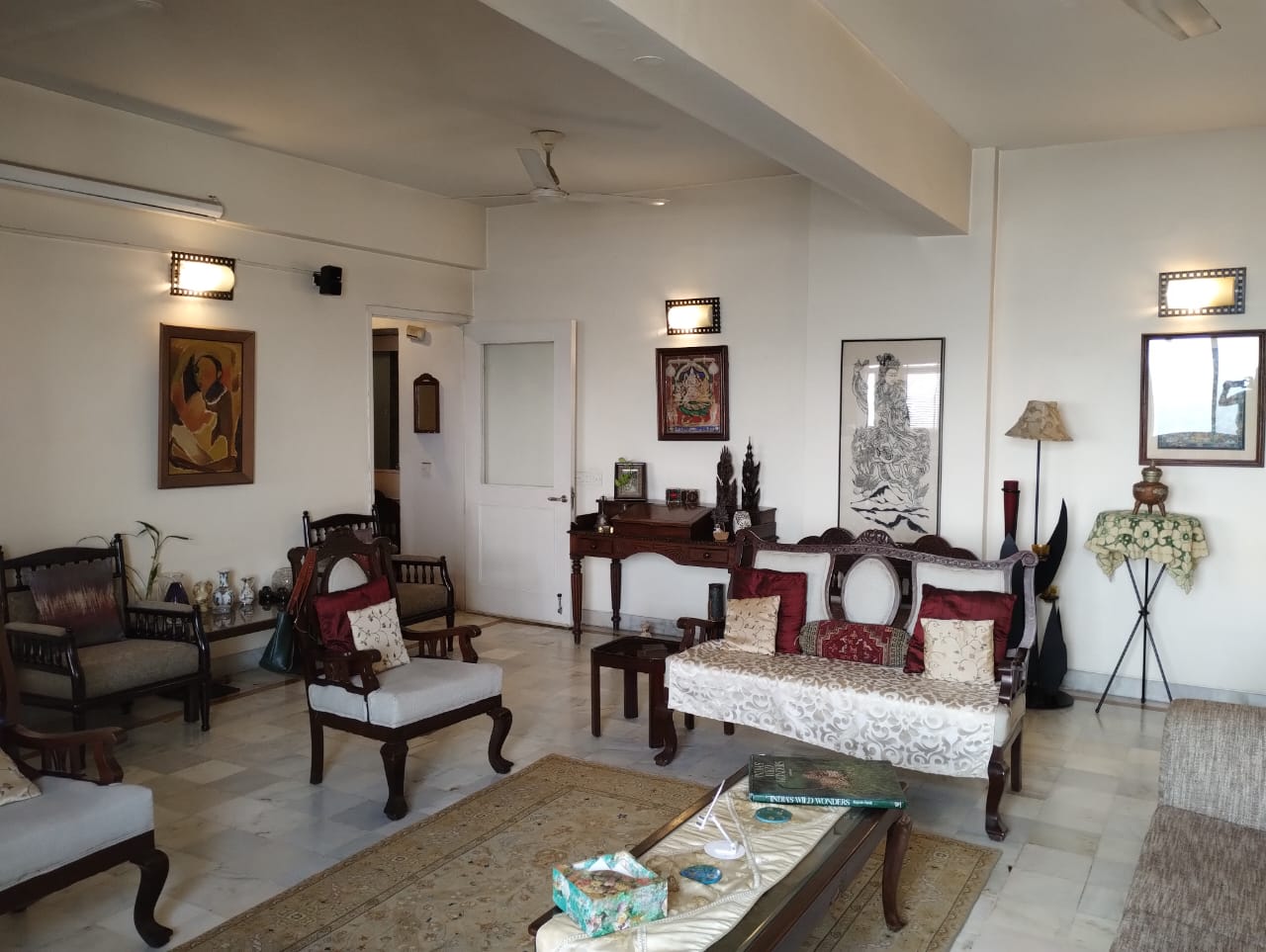 5 BHK + Pooja Room,Servant Room,Study Room Apartment For Sale in DLF Silver Oaks