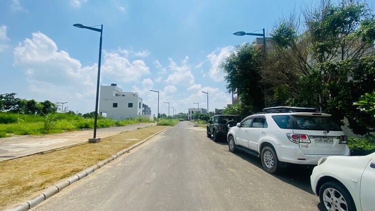 Exterior View, dlf-hyde-park  350 Sq.Yd. Plot In South Mullanpur Chandigarh 7808838