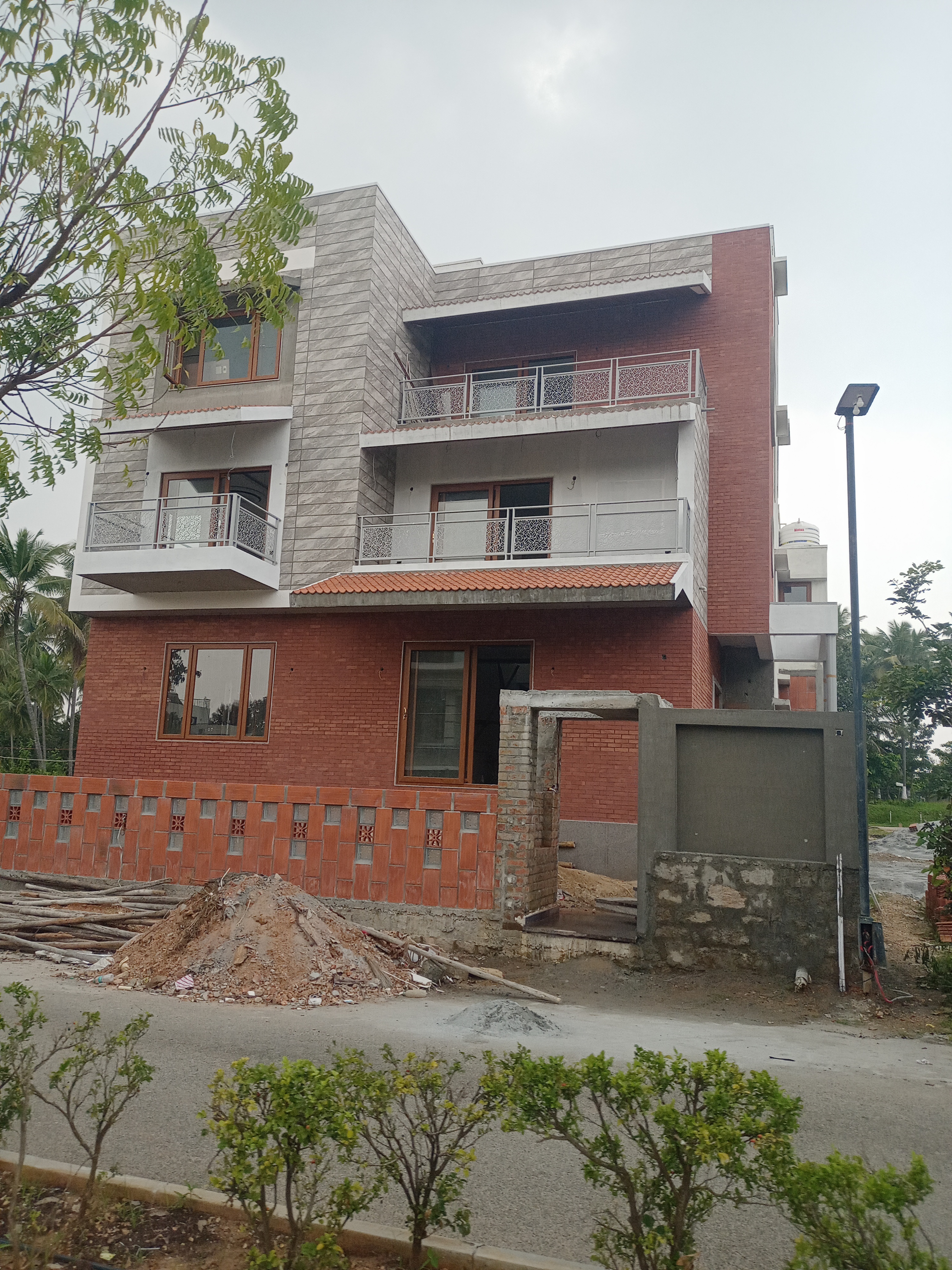 2 BHK + Pooja Room,Servant Room,Study Room Villa For Sale in Celestial Villa ms