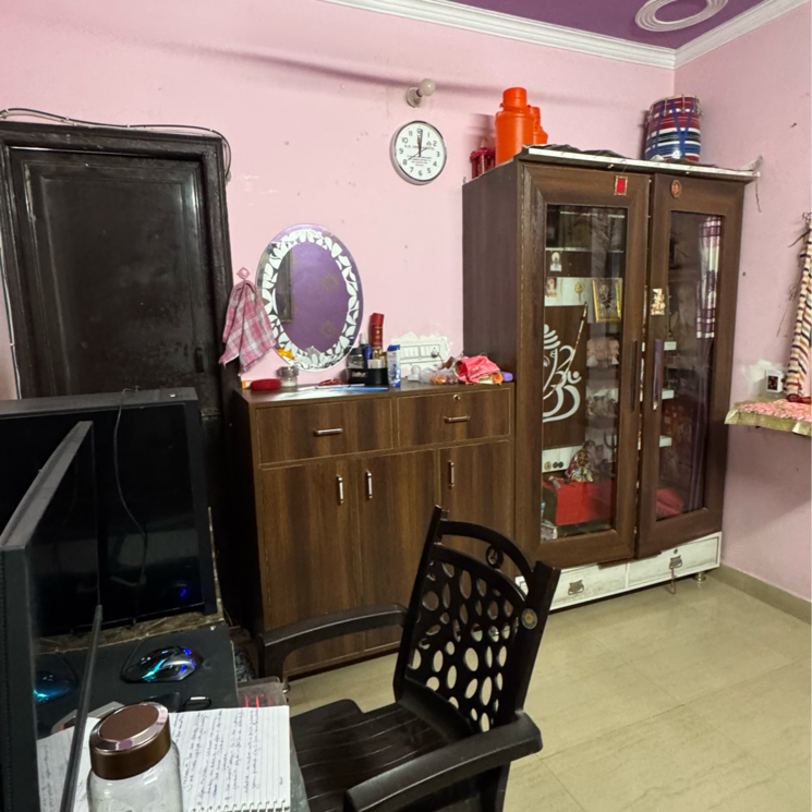 Living Room, mohan garden 2 Bedroom 60 Sq.Yd. Builder Floor In Mohan Garden Delhi 7808964