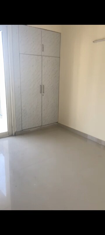 Room in 2 BHK Apartment at JKG Palm Resort, Raj Nagar Extension – for Sale