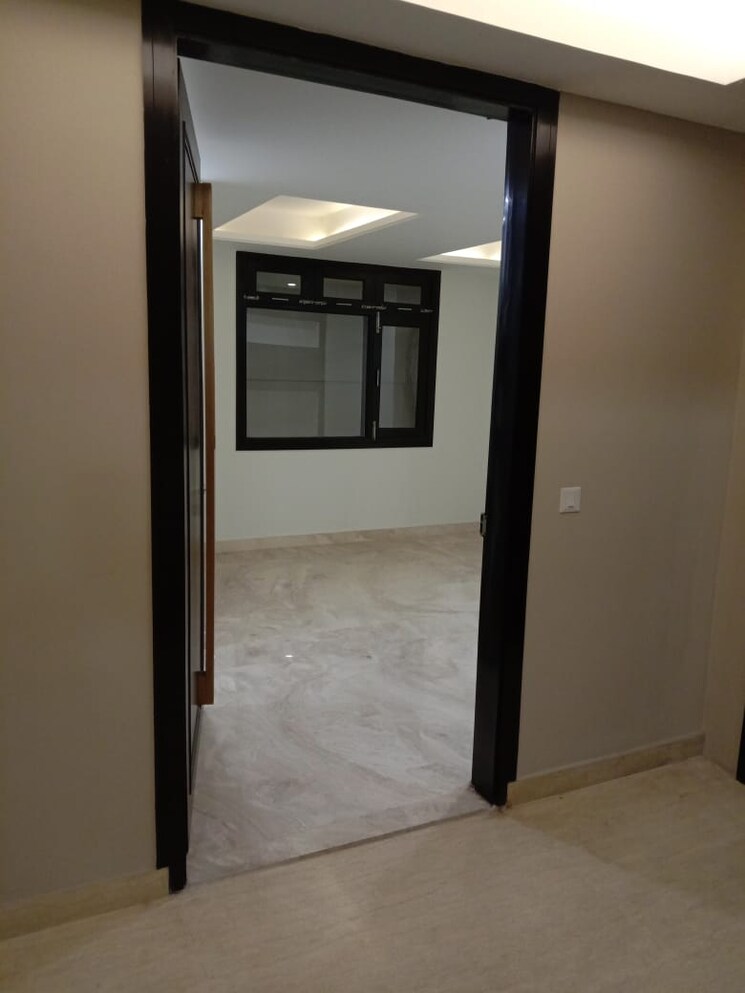 Room, vatika-india-next-iris-floors 2.5 Bedroom 1160 Sq.Ft. Builder Floor In Sector 82 Gurgaon 7809295