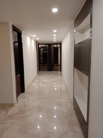 Building Lobby in 2.5 BHK Builder Floor at Vatika India Next Iris Floors, Sector 82 – for Sale
