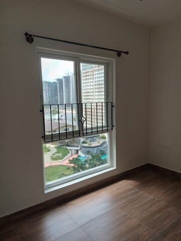 Room in 2 BHK Apartment at Godrej Eternity, Kanakapura Road – for Rent