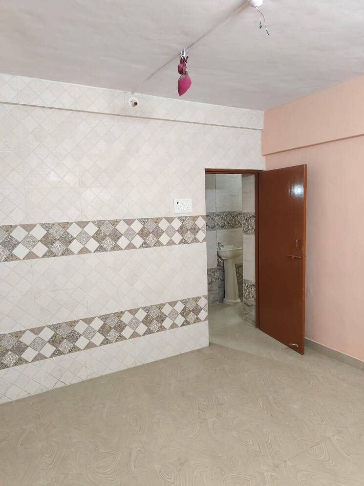 Room, dombivli west 1 Bedroom 550 Sq.Ft. Apartment In Dombivli West Thane 7809553