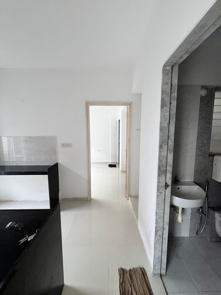 Bathroom, godrej-vihaa 1 Bedroom 450 Sq.Ft. Apartment In Badlapur East Thane 7809545