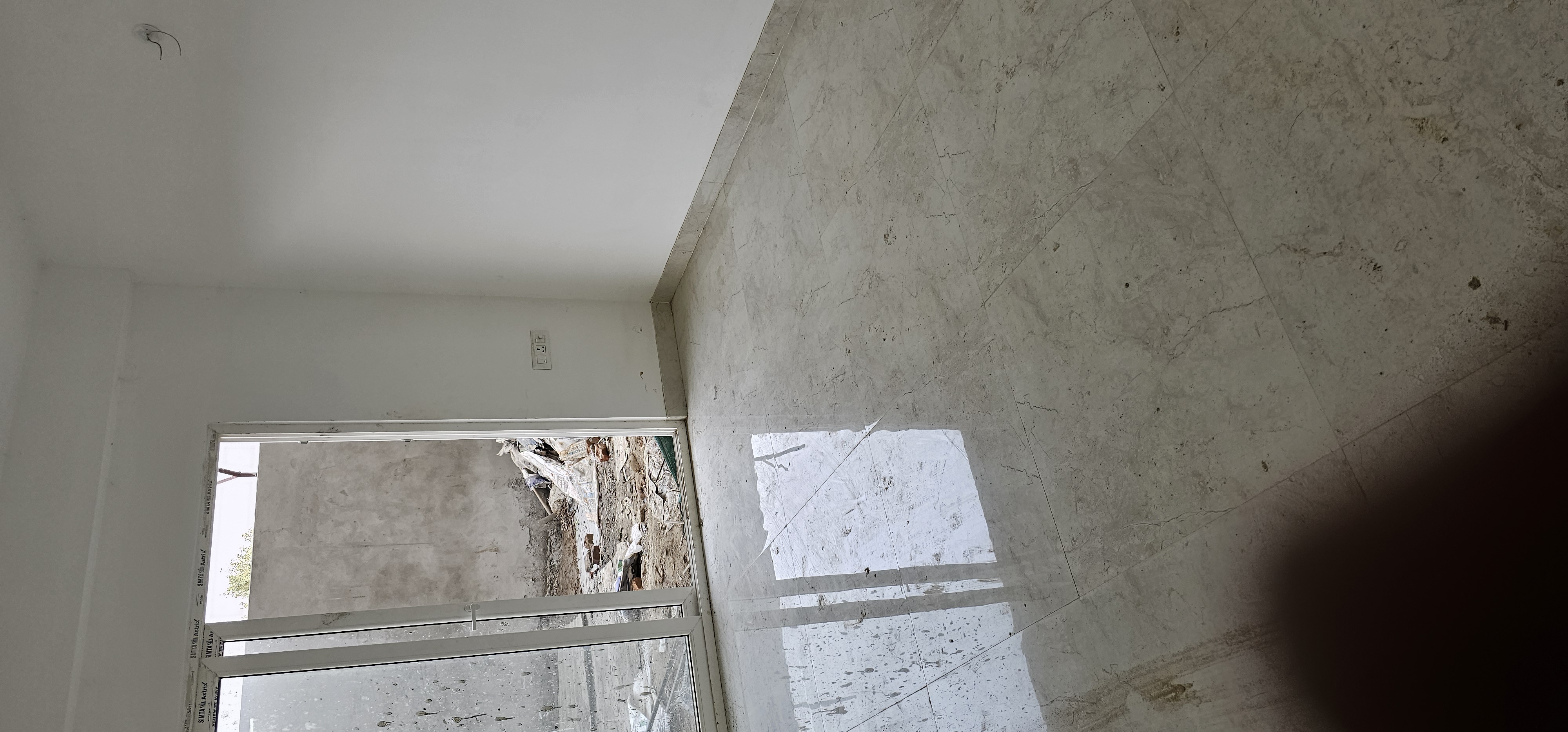 4 BHK + Servant Room Apartment For Sale in Uninav Utopia