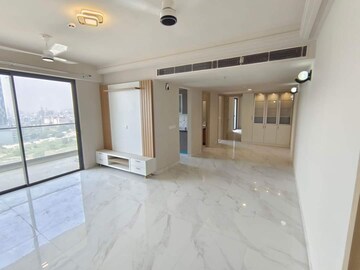 Room in 3 BHK Apartment at M3M Heights, Sector 65 – for Sale