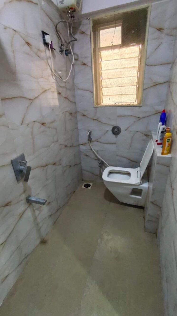 Bathroom, chintamani-chs-sion-east 2 Bedroom 700 Sq.Ft. Apartment In Sion East Mumbai 7809837