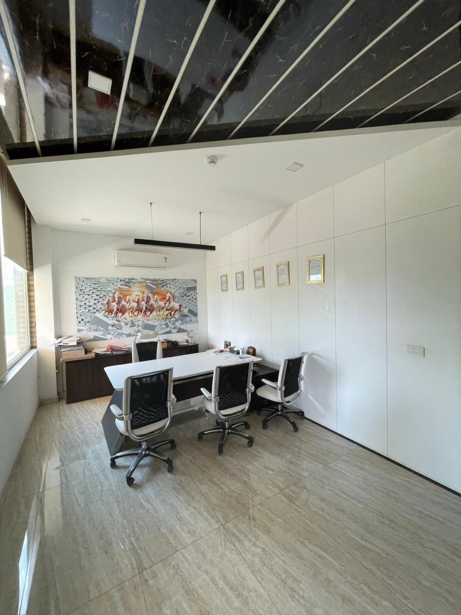 Commercial Office Space 2100 Sq.Ft. For Rent in Sector 32 Gurgaon  7809810