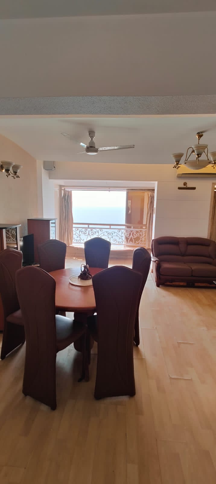 2 BHK Apartment For Rent in Seven Bungalow