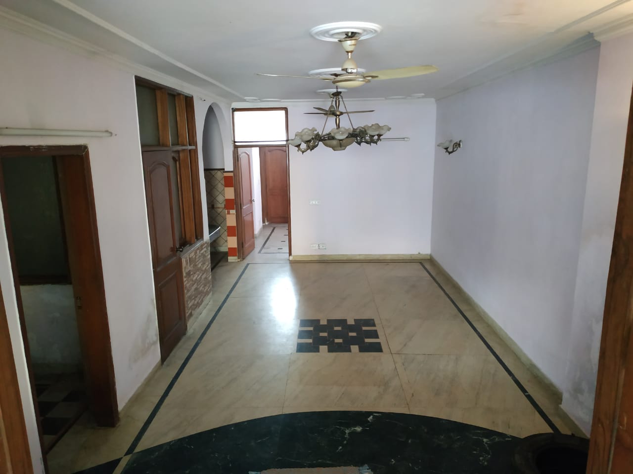 3 BHK Builder Floor For Rent in East Of Kailash Delhi  7809897