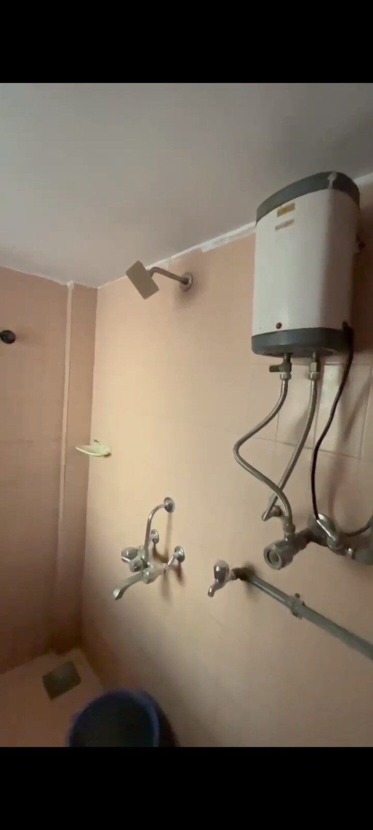 Bathroom, thane west 1 Bedroom 525 Sq.Ft. Apartment In Thane West Thane 7809951