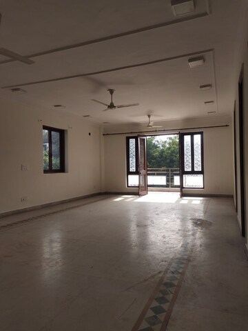 3 BHK Builder Floor For Rent in East Of Kailash