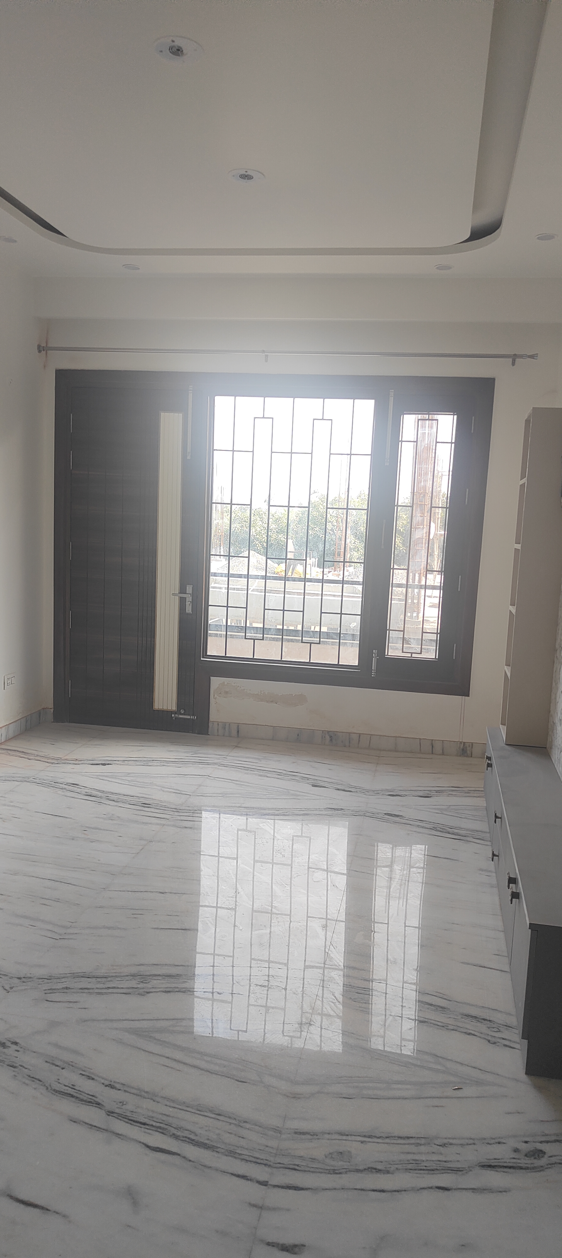 3 BHK + Study Room 2000 Sq.Ft. Apartment in Super MIG
