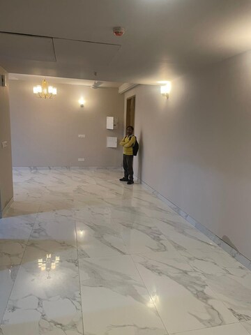 Room in 3.5 BHK Apartment at Ardee City Palm Grove Heights, Sector 52 – for Sale