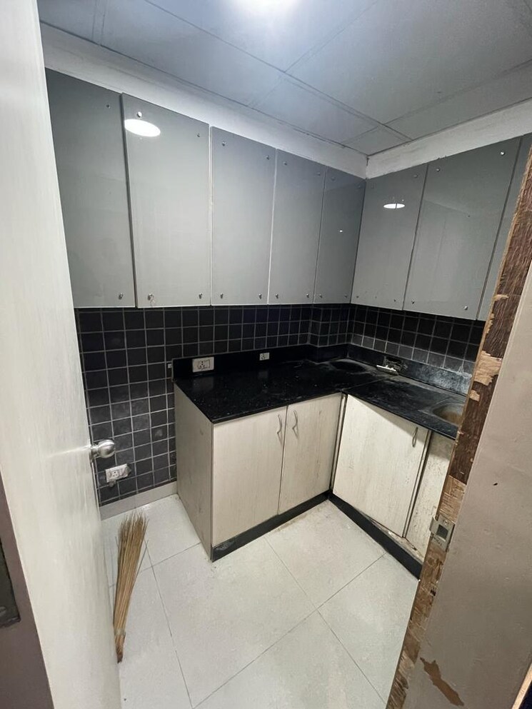 Kitchen, natural-nest Commercial Office Space 1000 Sq.Ft. In Vip Road Kolkata 7809917