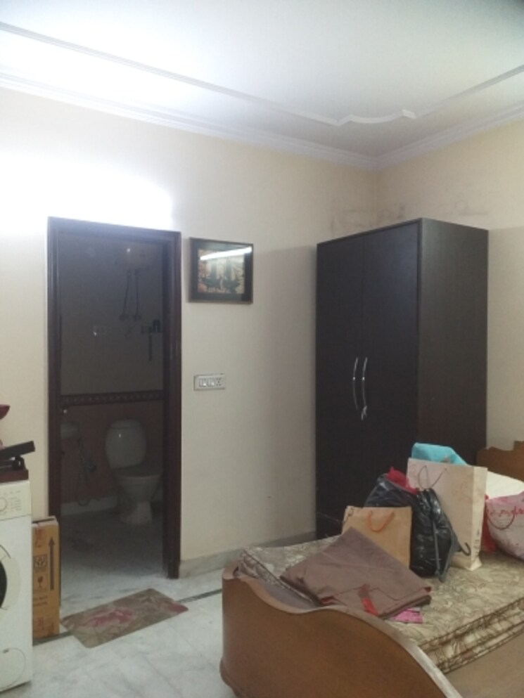Bedroom, east patel nagar 3 Bedroom 1780 Sq.Ft. Builder Floor In East Patel Nagar Delhi 7810096