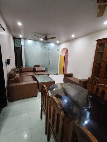 Living Room in 2 BHK Builder Floor at Vaishali Sector 4 – for Rent