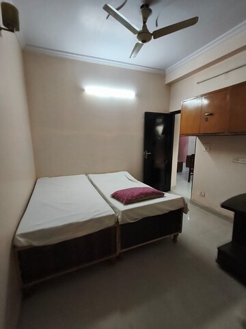 Bedroom in 2 BHK Builder Floor at Vaishali Sector 4 – for Rent