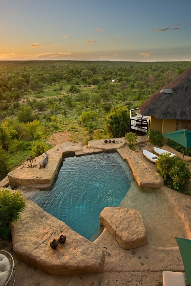 Garden, upsidc site b  1008 Sq.Mt. Plot In Upsidc Site B Greater Noida 7810184