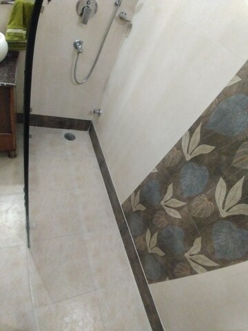 Room in 3 BHK Apartment at Sector 23 Dwarka – for Sale