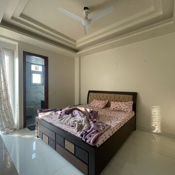Bedroom in 3 BHK Builder Floor at BPTP Amstoria Country Floor, Sector 102 – for Sale