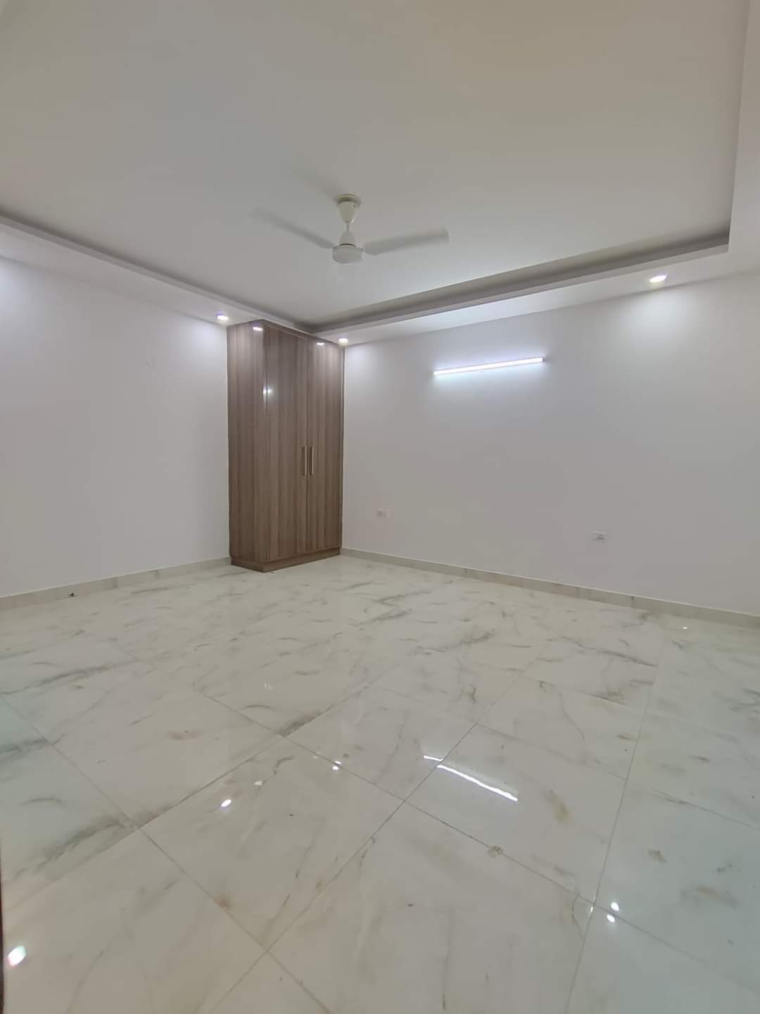 2 BHK Builder Floor For Rent in Chattarpur Delhi  7810633