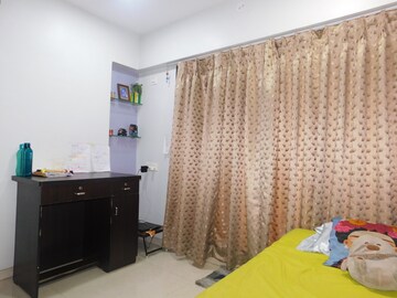 Bedroom in 2 BHK Apartment at Mulund East – for Sale