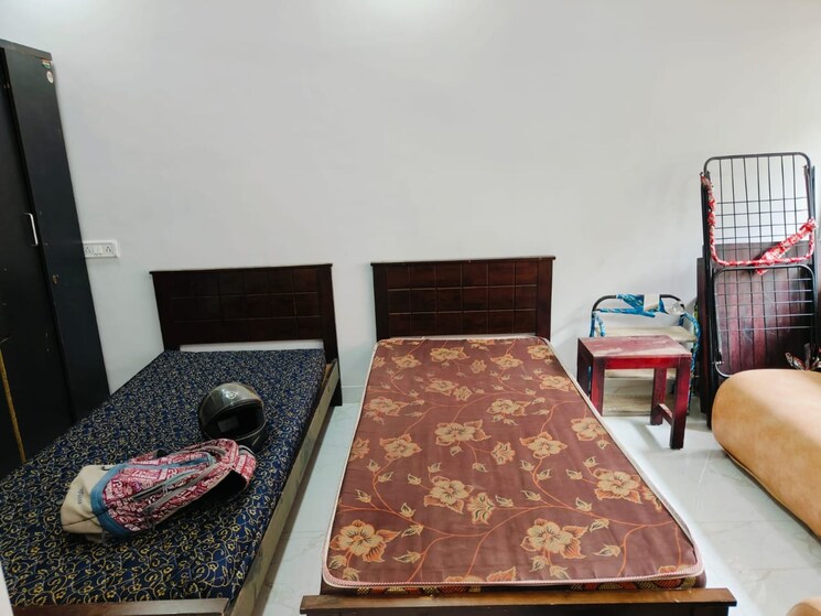 Room, kalwa Pg For Boys In Kalwa 7810713