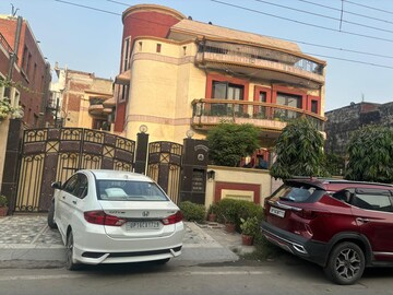 6+ BHK Villa – Exterior View View at Sector 82 - for Sale