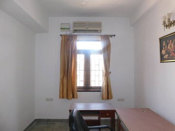 Living Room in 4 BHK Penthouse at RMZ Woodsvale, Benson Town – for Sale