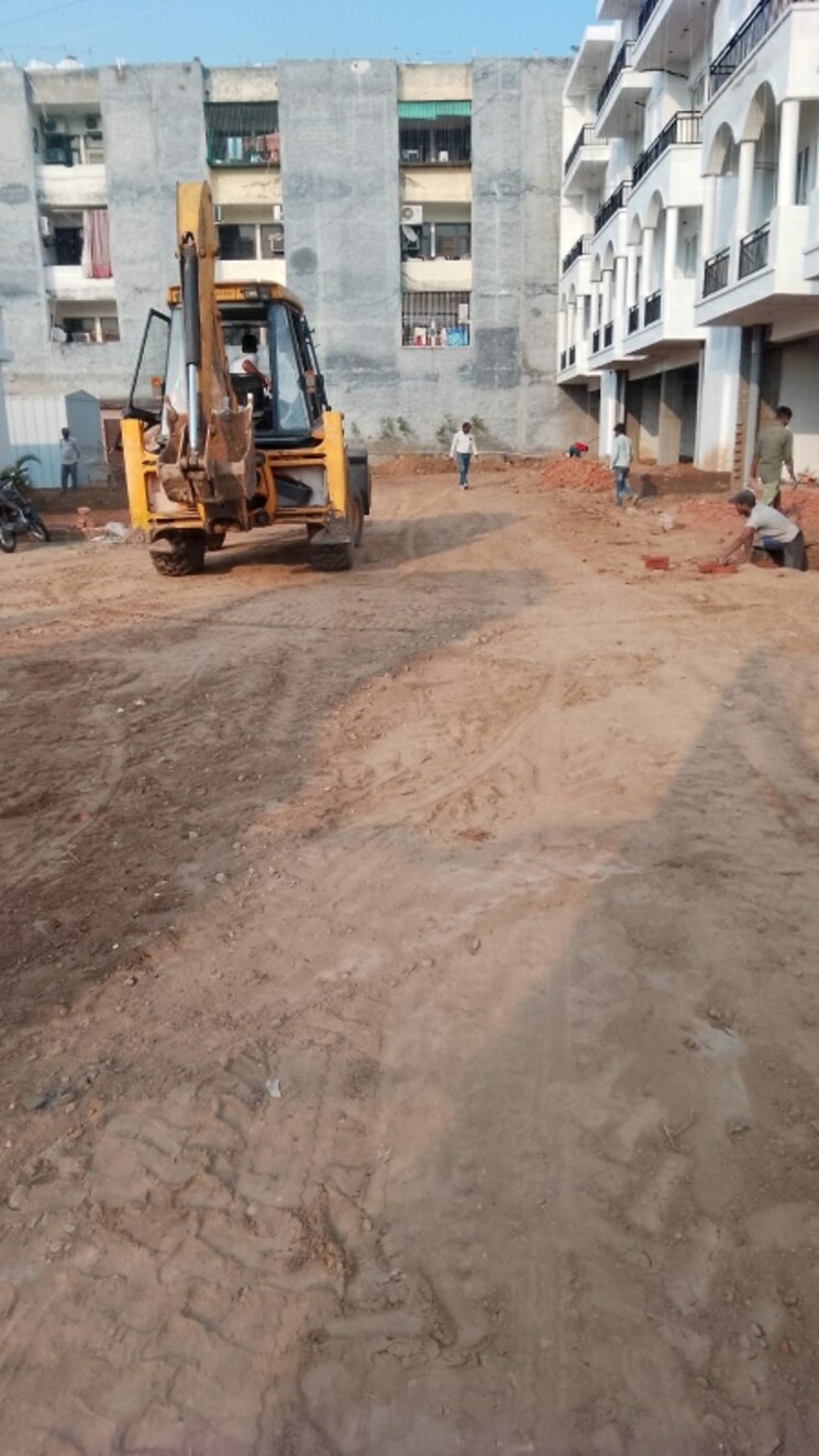  Parking, kharar landran road 3 Bedroom 148 Sq.Yd. Builder Floor In Kharar Landran Road Mohali 7810829