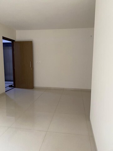 Room in 2 BHK Apartment at Godrej Tranquil, Kandivali East – for Sale