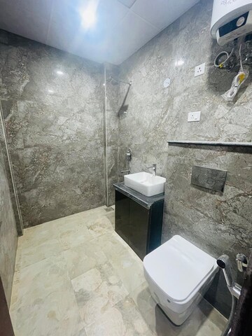 Bathroom in 2 BHK Apartment at Unitech Harmony, Sector 50 – for Sale
