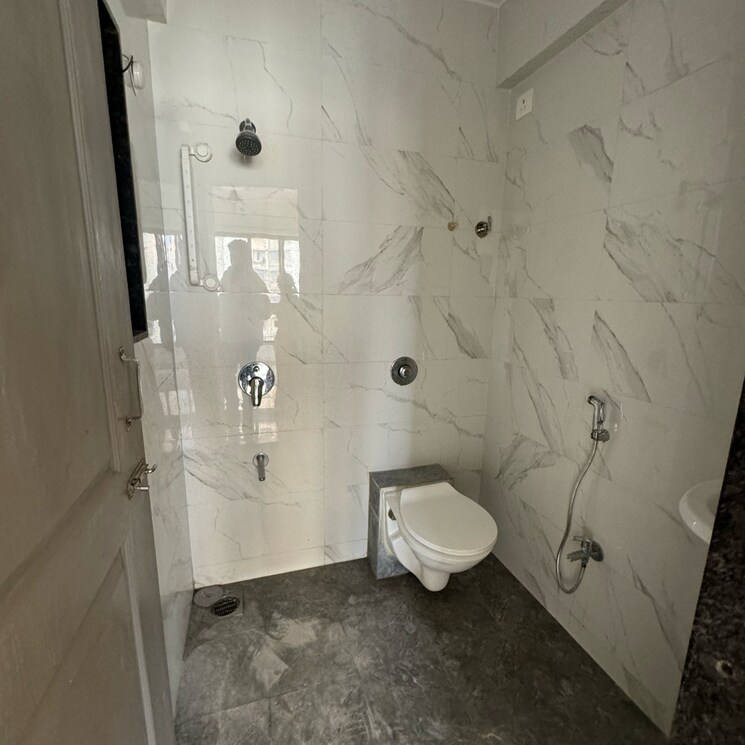 Bathroom, suprabhat-chs-bhandup-west 1 Bedroom 590 Sq.Ft. Apartment In Usha Nagar Mumbai 7810991