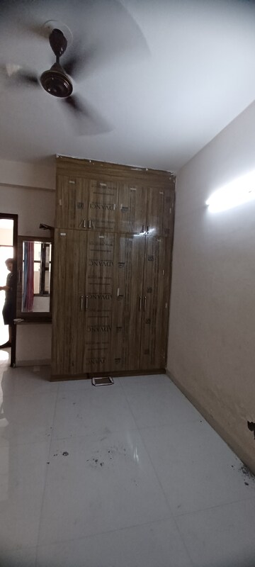 Furnished Amenities in 3 BHK Builder Floor at Patiala Road – for Sale
