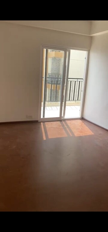 Room in 3 BHK Apartment at JKG Palm Court, Sector 16c Greater Noida – for Sale