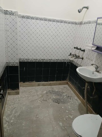 Kitchen in 3 BHK Villa at RWA Apartments Sector 45, Sector 45 – for Rent