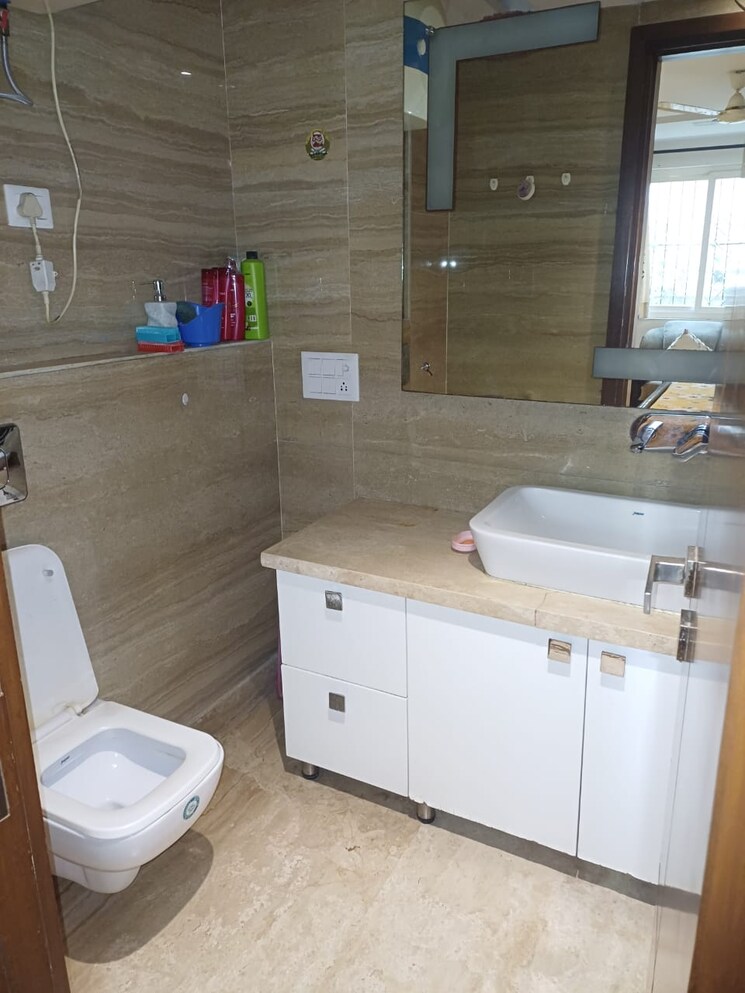 Master Bedroom, greater kailash i 4 Bedroom 2700 Sq.Ft. Builder Floor In Greater Kailash I Delhi 7811471