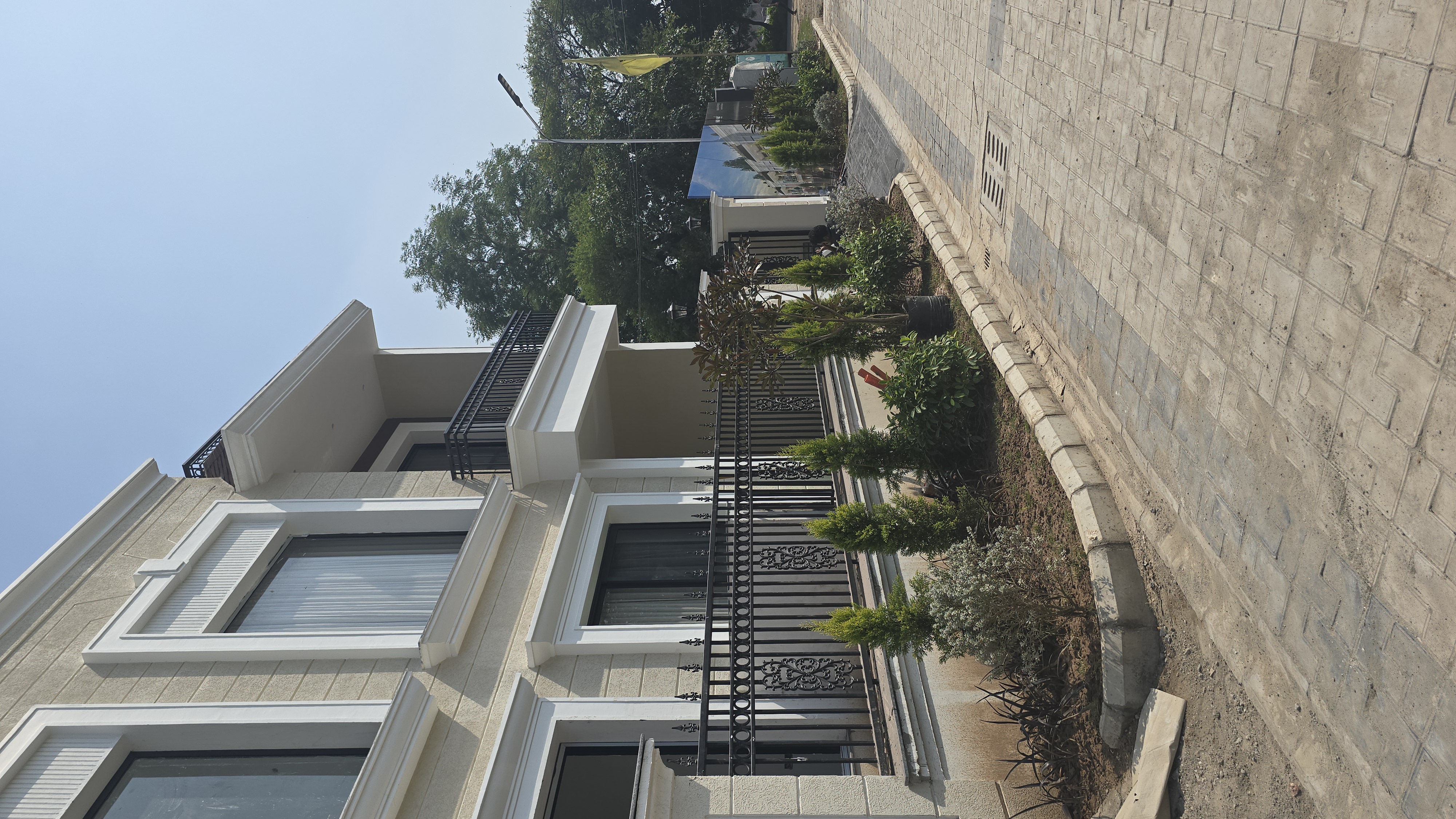 4 BHK + Pooja Room Villa For Sale in Highland Luxuria