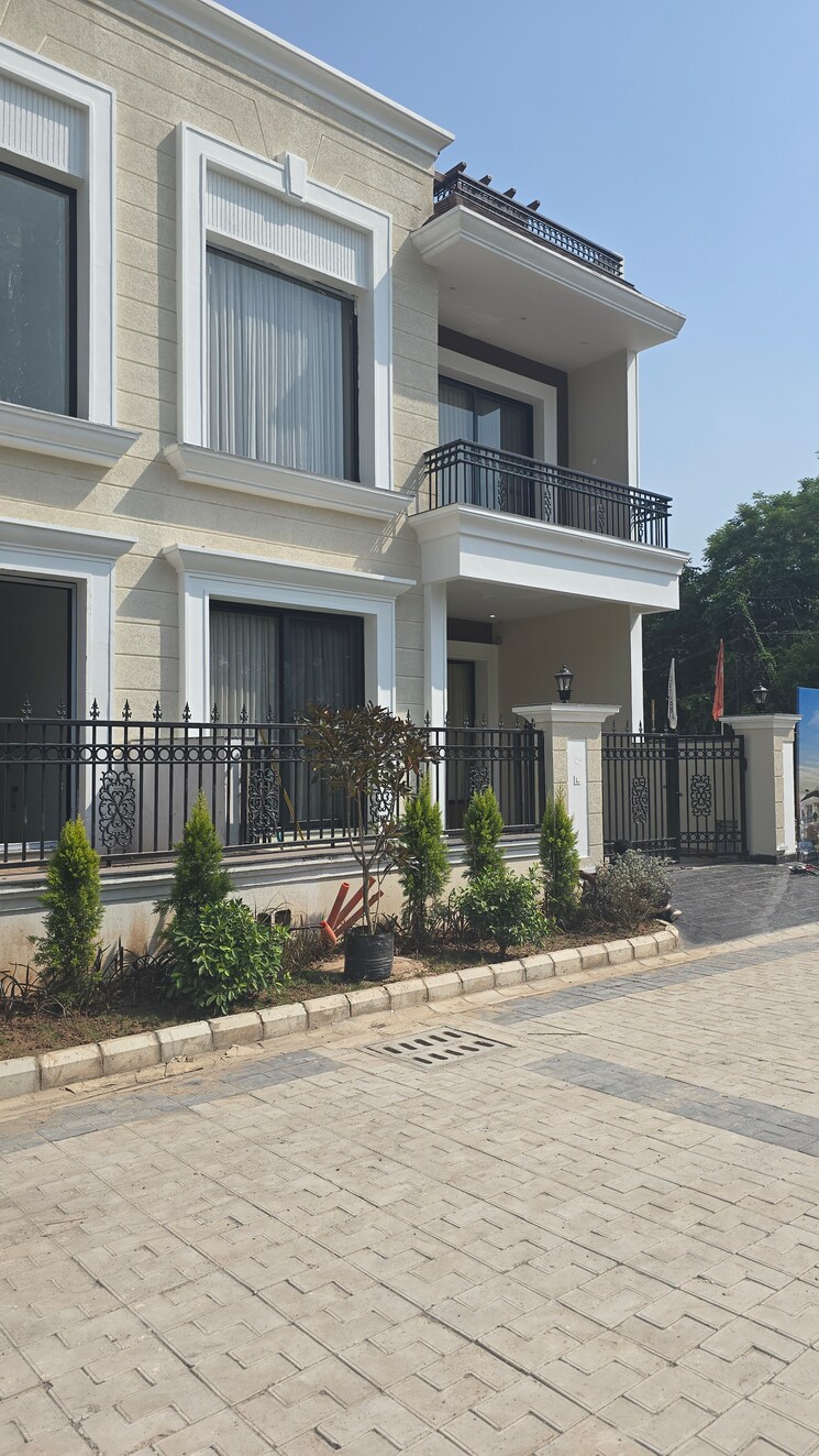 undefined, patiala road 4 Bedroom 150 Sq.Yd. Villa In Patiala Road Zirakpur 7811485
