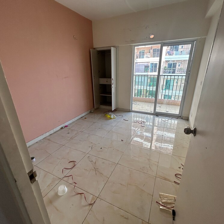 Room, ska-metro-ville 3 Bedroom 1165 Sq.Ft. Apartment In Eta Ii Greater Noida Greater Noida 7811508