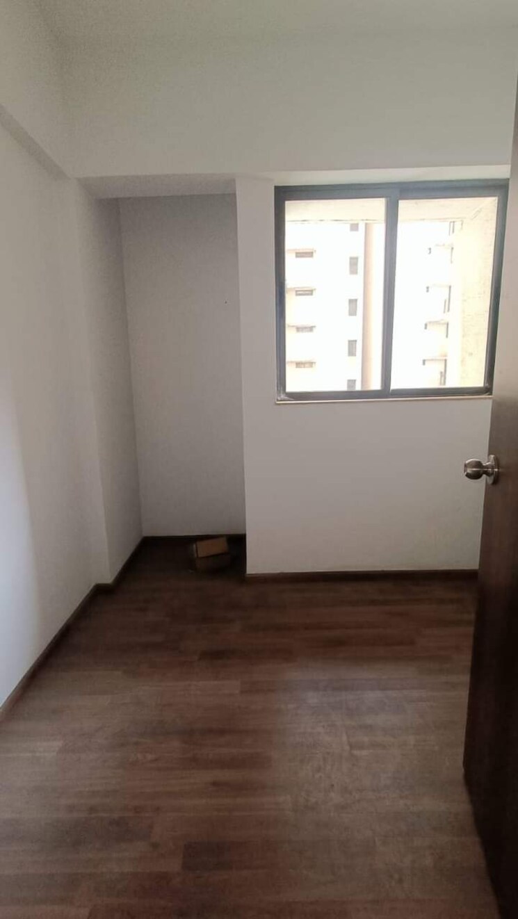 Room, lodha-lakeshore-greens 1.5 Bedroom 550 Sq.Ft. Apartment In Dombivli East Thane 7811529