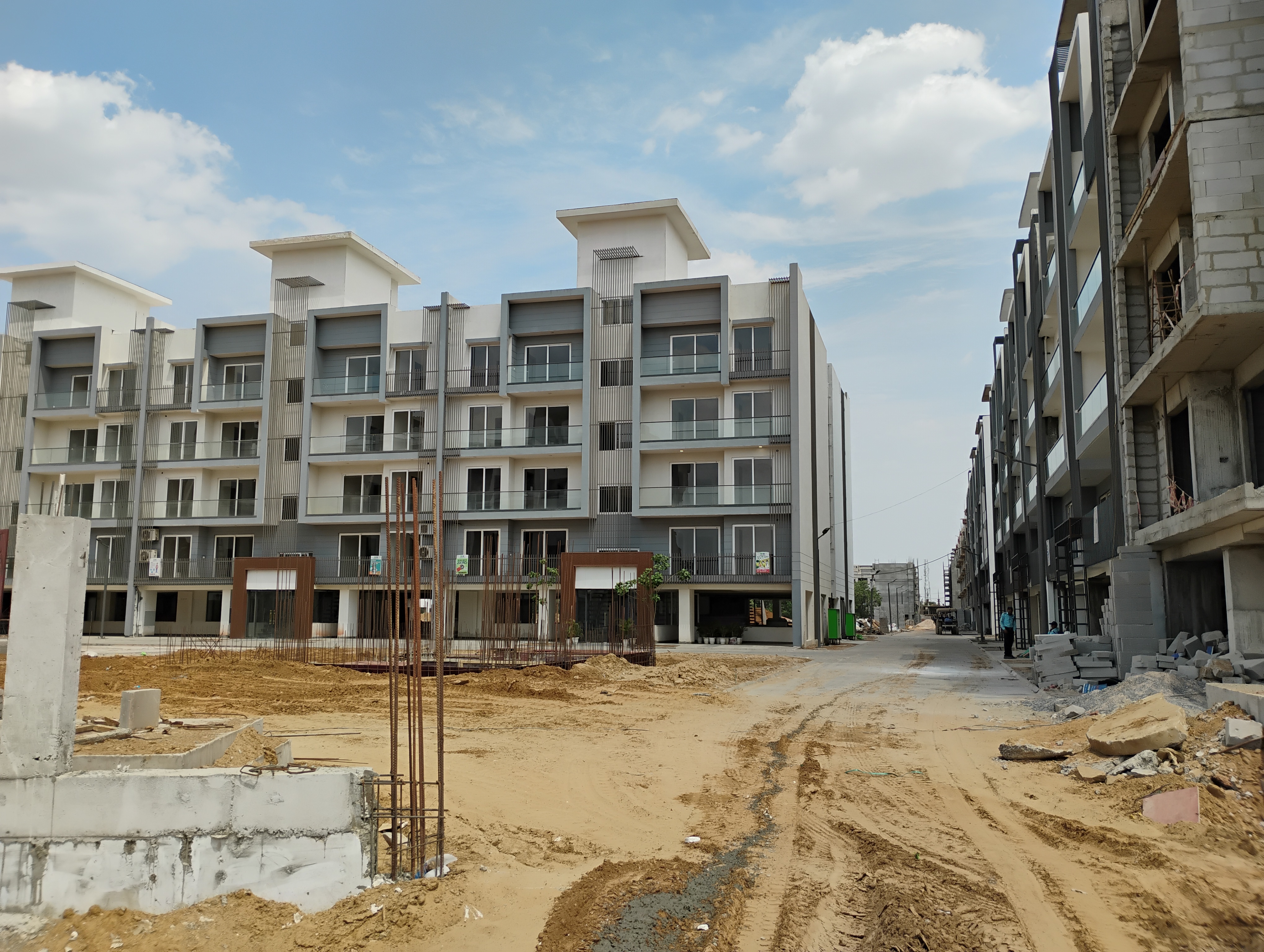 3.5 BHK + Study Room Builder Floor For Sale in Smart World Gems