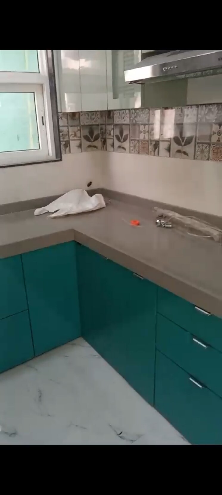 Kitchen, dadar west 2 Bedroom 587 Sq.Ft. Apartment In Dadar West Mumbai 7811792