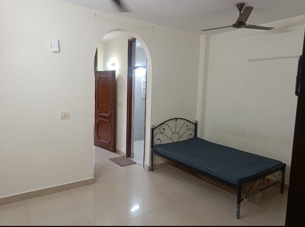 3 BHK Builder Floor For Sale in Lajpat Nagar III